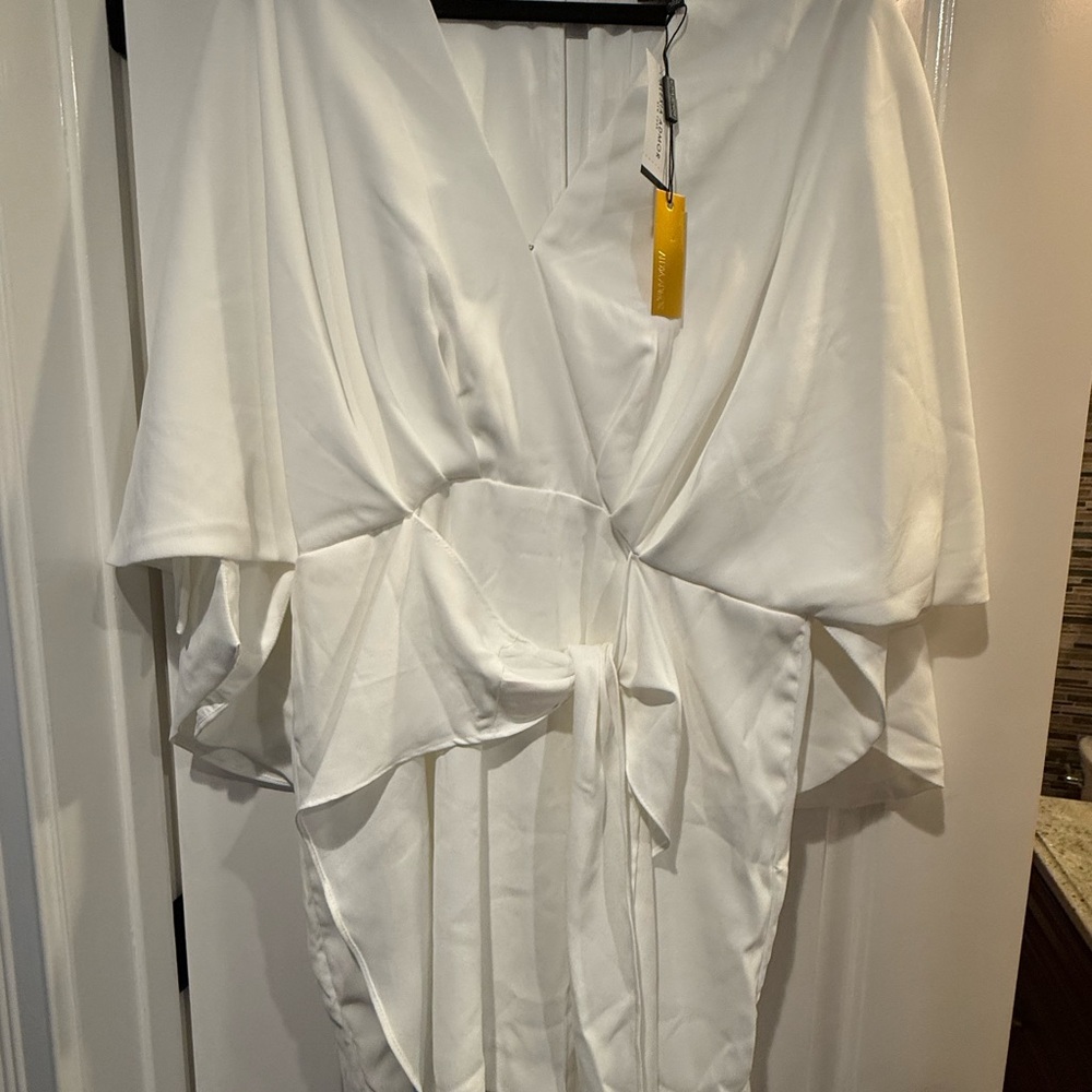 Alexia Admor White Midi Dress